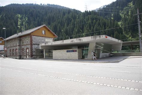 Langen am Arlberg Bahnhof → Lech: Preise und Zeiten .